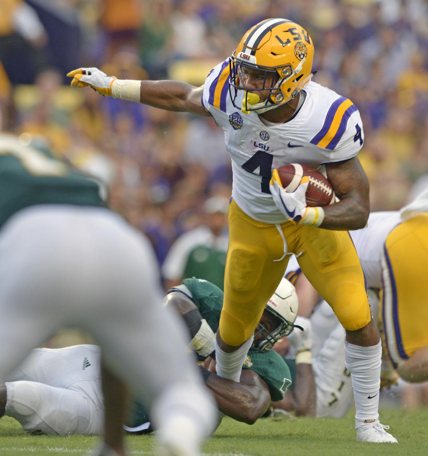 lsuslufootball.090918_HS_2355